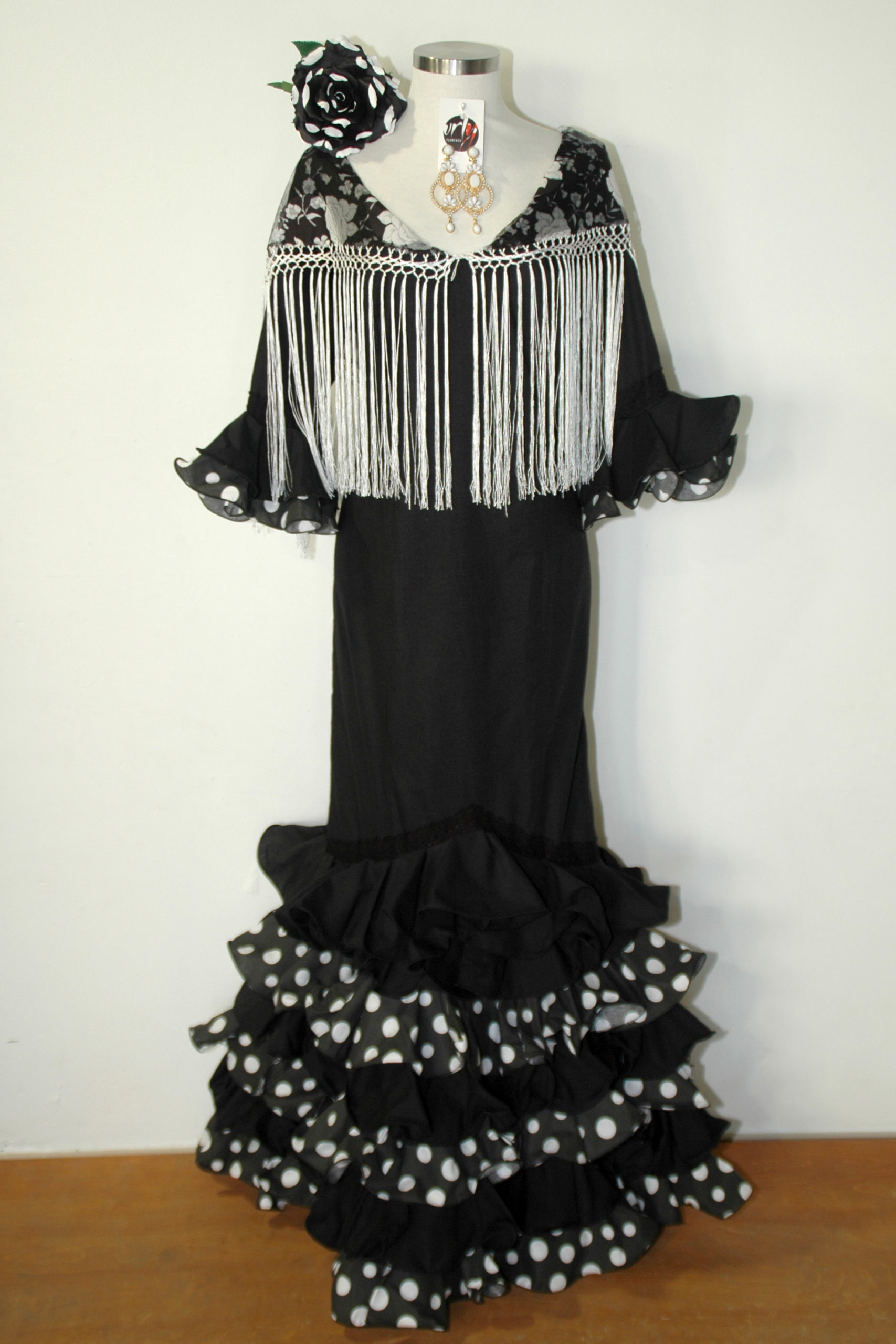 Vestido Gerena negro. Talla 50 – Urly Flamenca – Urly